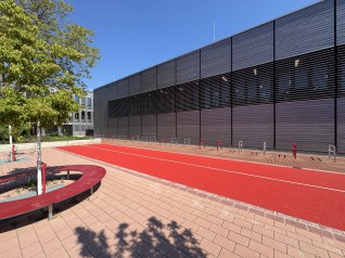Halle außen hinten