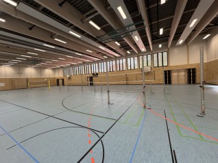 Halle Geräte